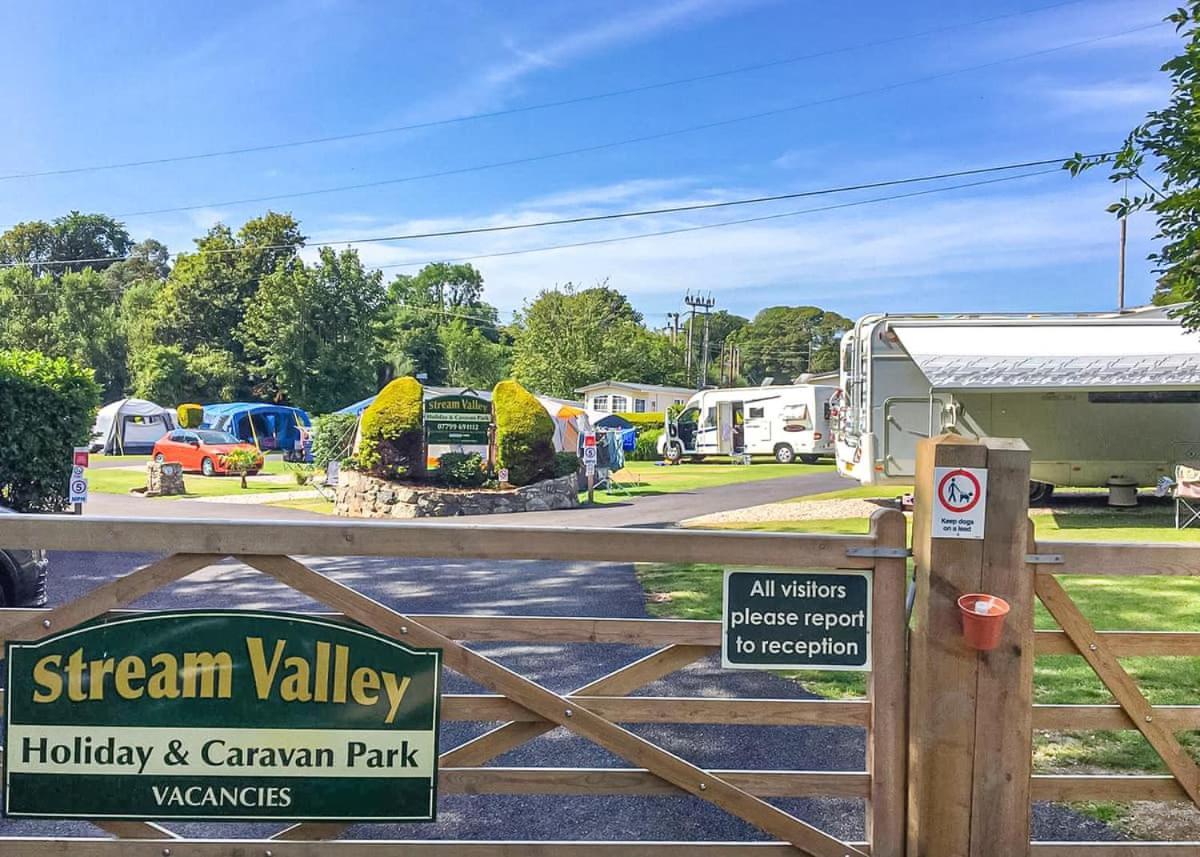 Stream Valley Holiday Park เพนแซนซ์ ภายนอก รูปภาพ